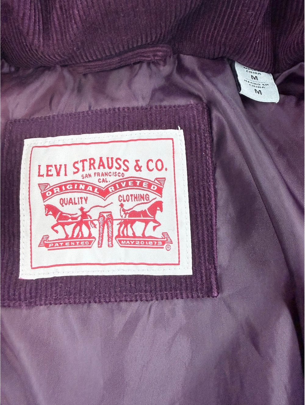 Levi's Women's Medium Burgundy Corduroy Puffer Jacket